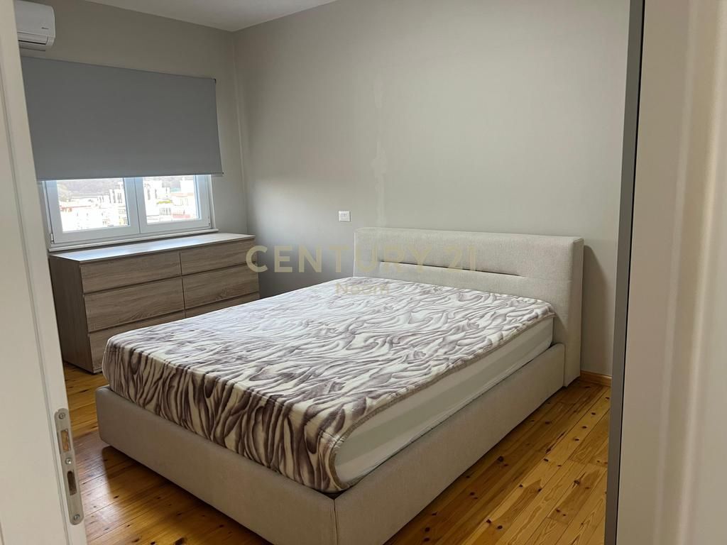 PENTHOUSE 3+1 ME QIRA PRANË KOPSHTIT ZOOLOGJIK