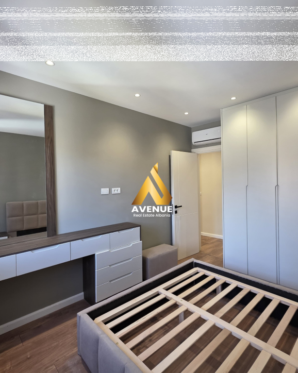 APARTAMENT  1+1 I MOBILUAR PËR SHITJE,  MINE PEZA, TIRANË