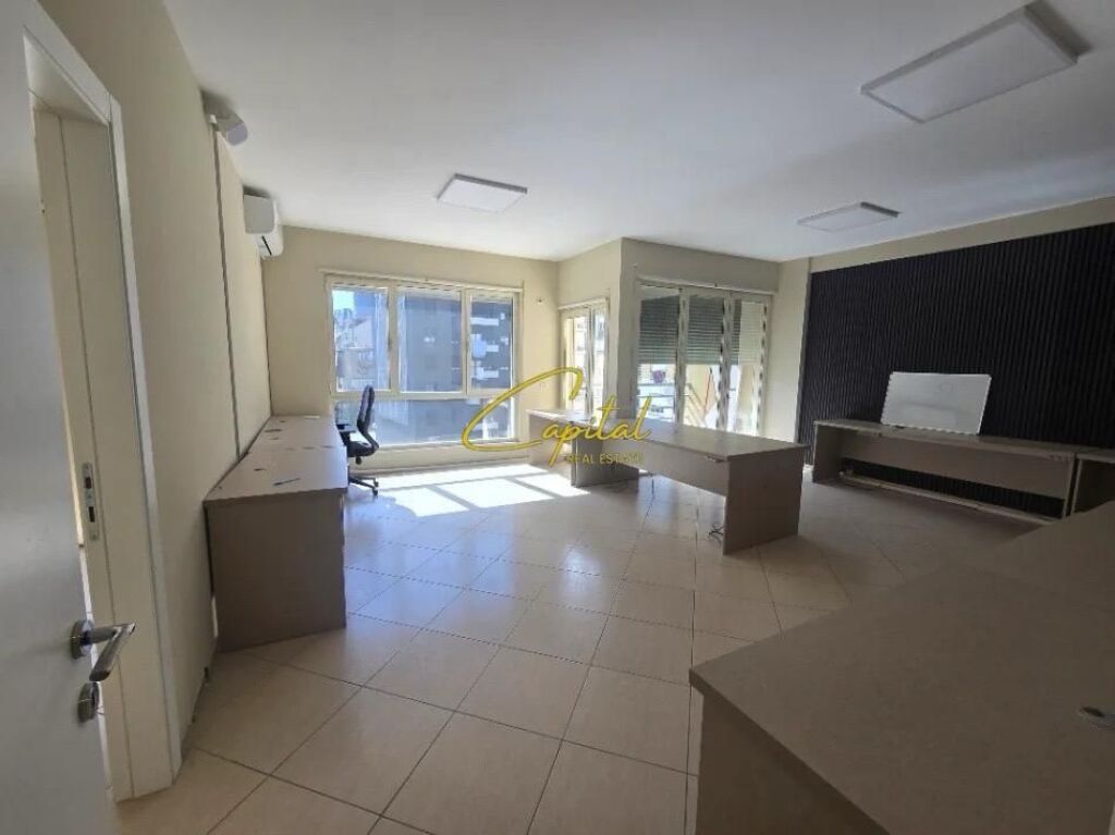 UFFICIO IN AFFITTO 140 M2 EX STAZIONE DEI TRENI 1.100 EURO