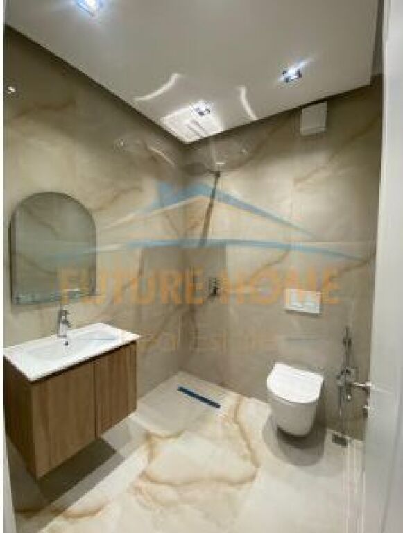 Shitet, Apartament 2+1+2, Kopshti Botanik