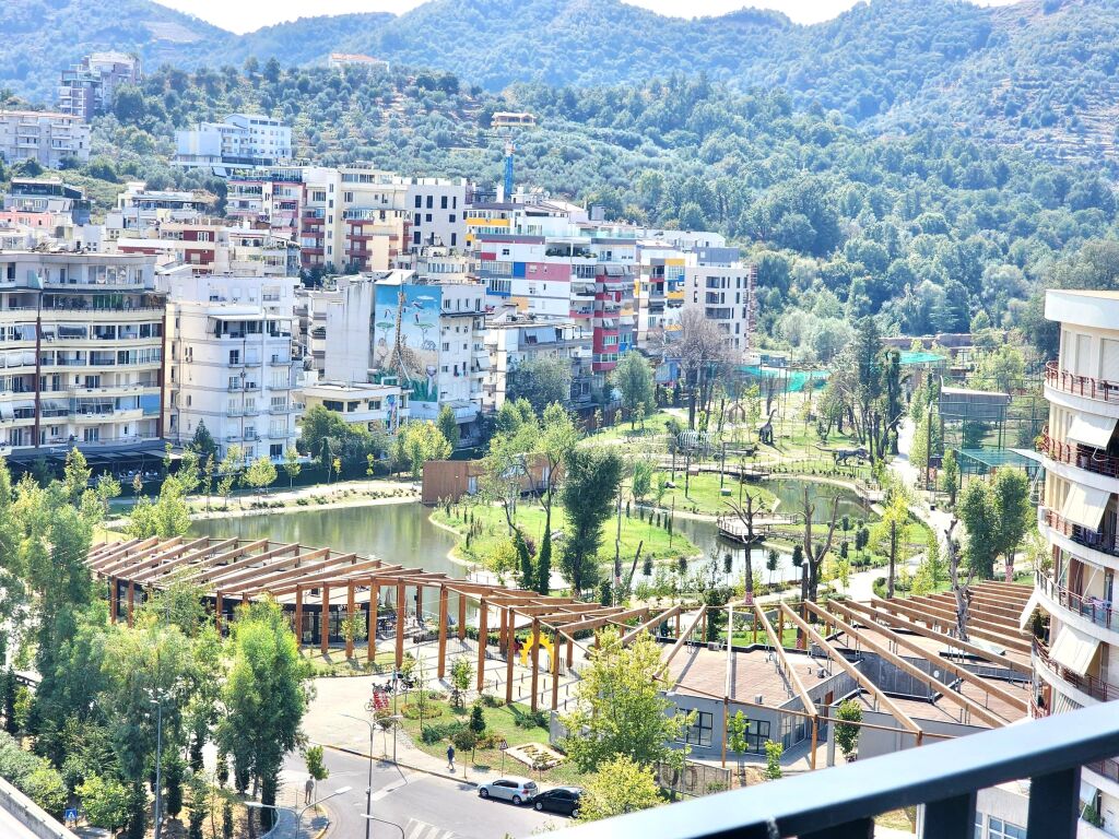 ☀️ Premium Office Space 📍 Lake View – Tirana Lake 135 m² | 3+1+2 WC &amp; 1 Parking Space + Huge Veranda With Stunning Views of Tirana Lake