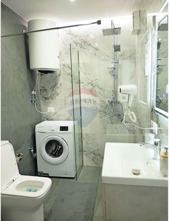 Apartament - Për Qira - Liceu Artistik, Tiranë