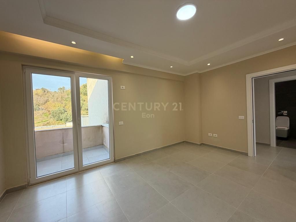 FOR SALE STUDIO 3+1+2 WITH VERANDA AND SEA VIEW AT KAVAJA ROCK!