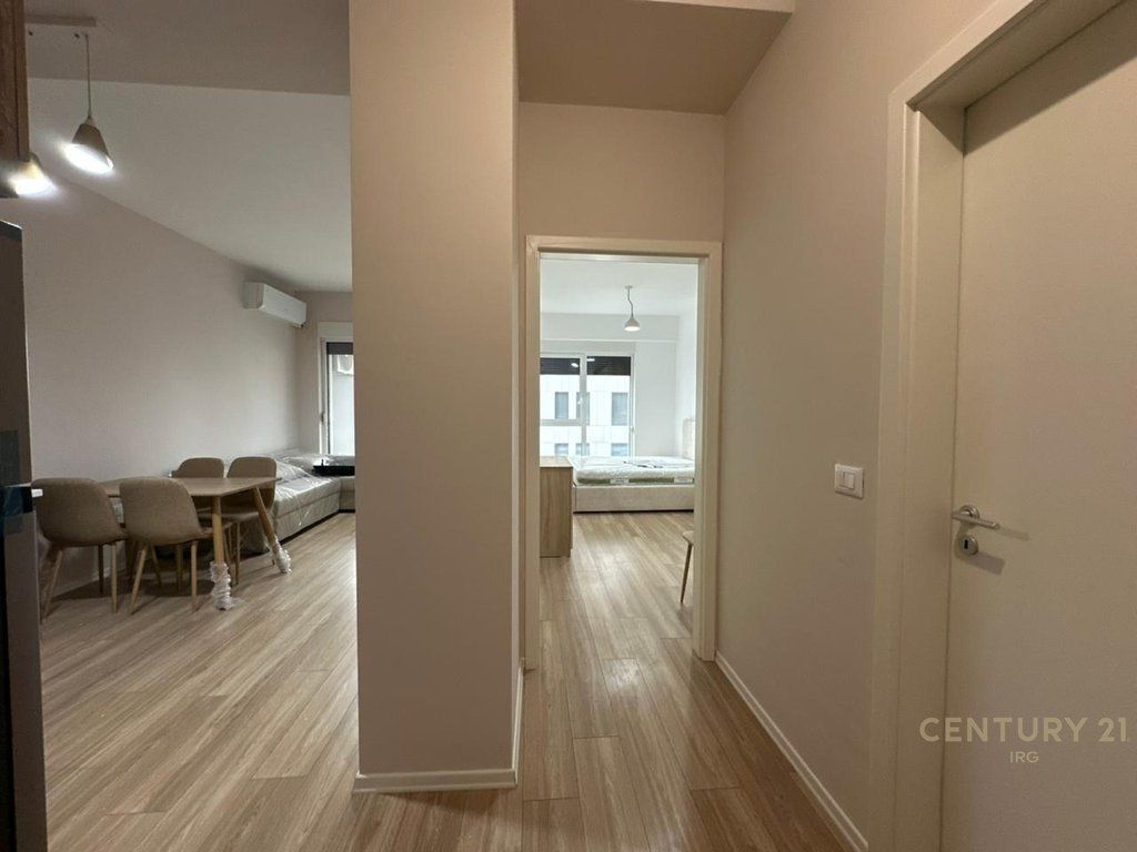 Apartament 1+1 tek Kompleksi Magnet !