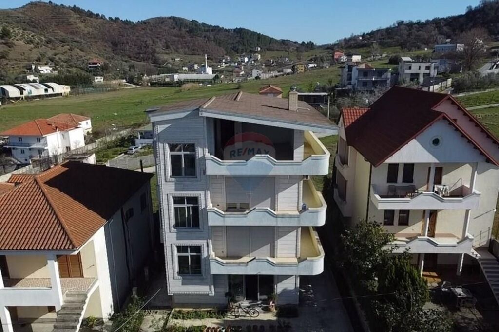 Villa - For Sale - Llambi Bonata Street, Tirana(ID: 530191061-150)