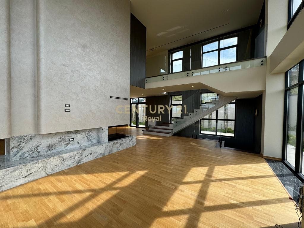 Affittasi villa moderna vicino a Rolling Hills,
