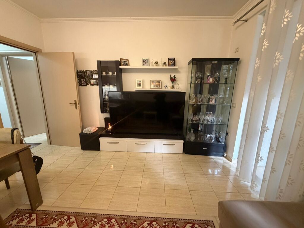 Apartament 2+1 per shitje prane Rez Kodra e Diellit!