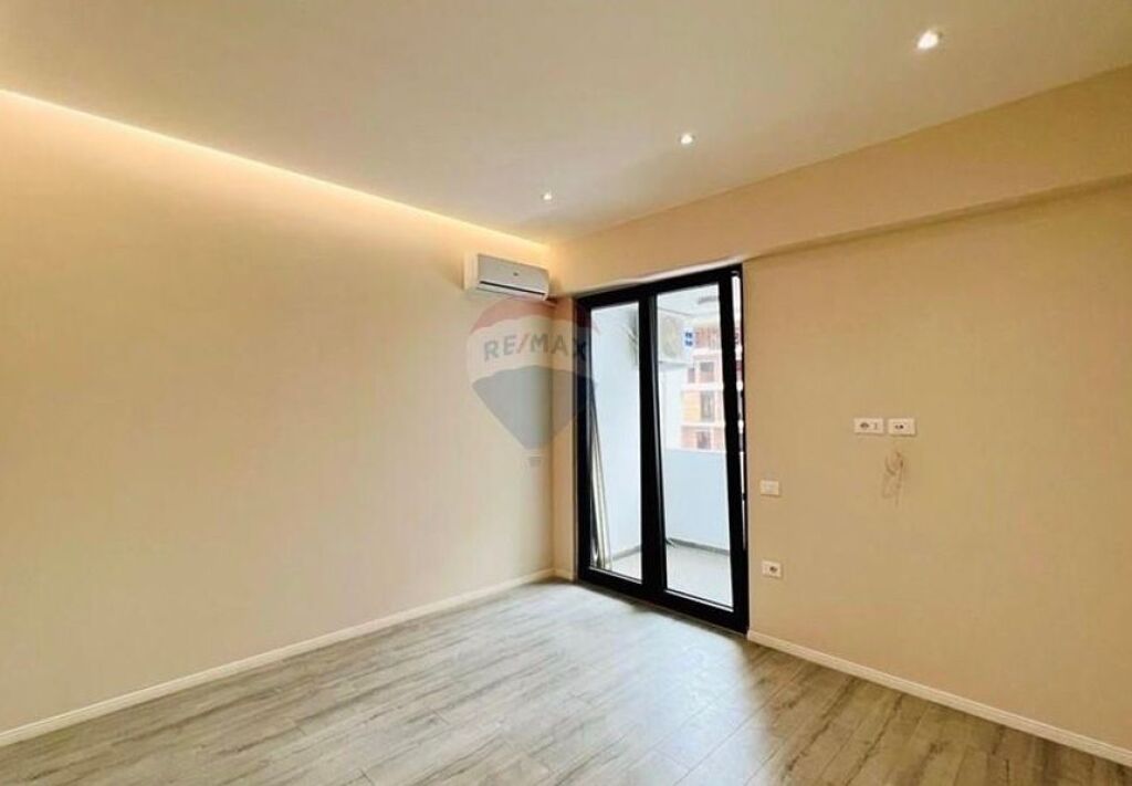 VENDESI APPARTAMENTO 2+1+2 A SQUARE 21  ID: 530291018-1090