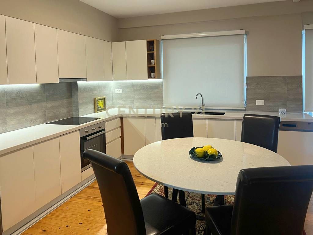 PENTHOUSE 3+1 IN AFFITTO VICINO AL GIARDINO ZOOLOGICO 1.000 € /Mese Superficie Totale 180m2