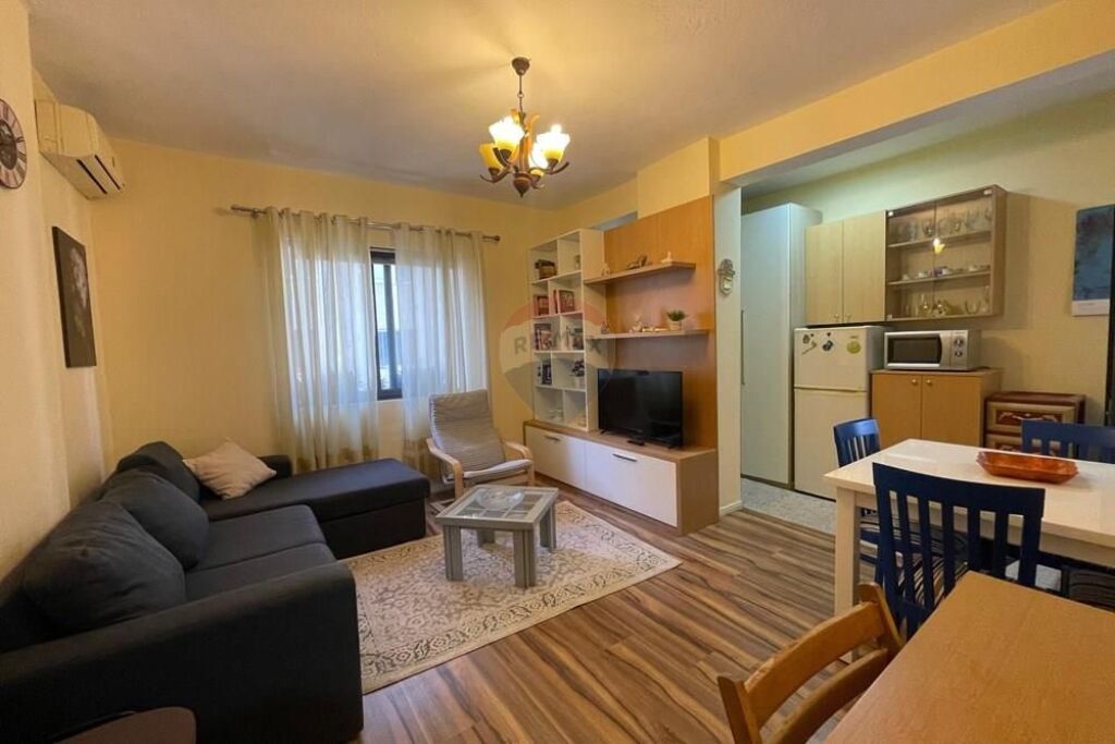 Studio apartment for sale, fully furnished opposite Delijorgji!