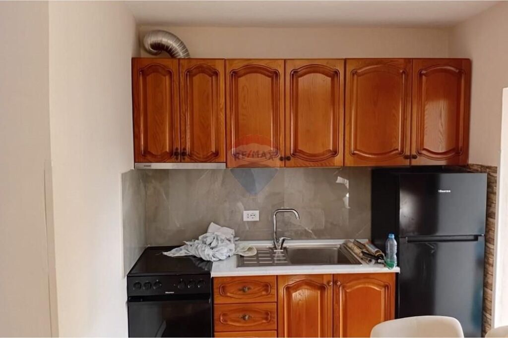 Apartament 1+1 per qera tek Rr.Elbasanit Jepet 1+1 per qera prane Lion Park.