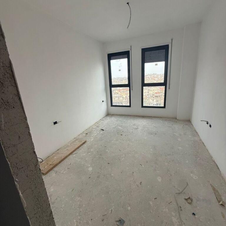 SHITET APARTAMENT 1+1- KINOSTUDIO, TIRANË