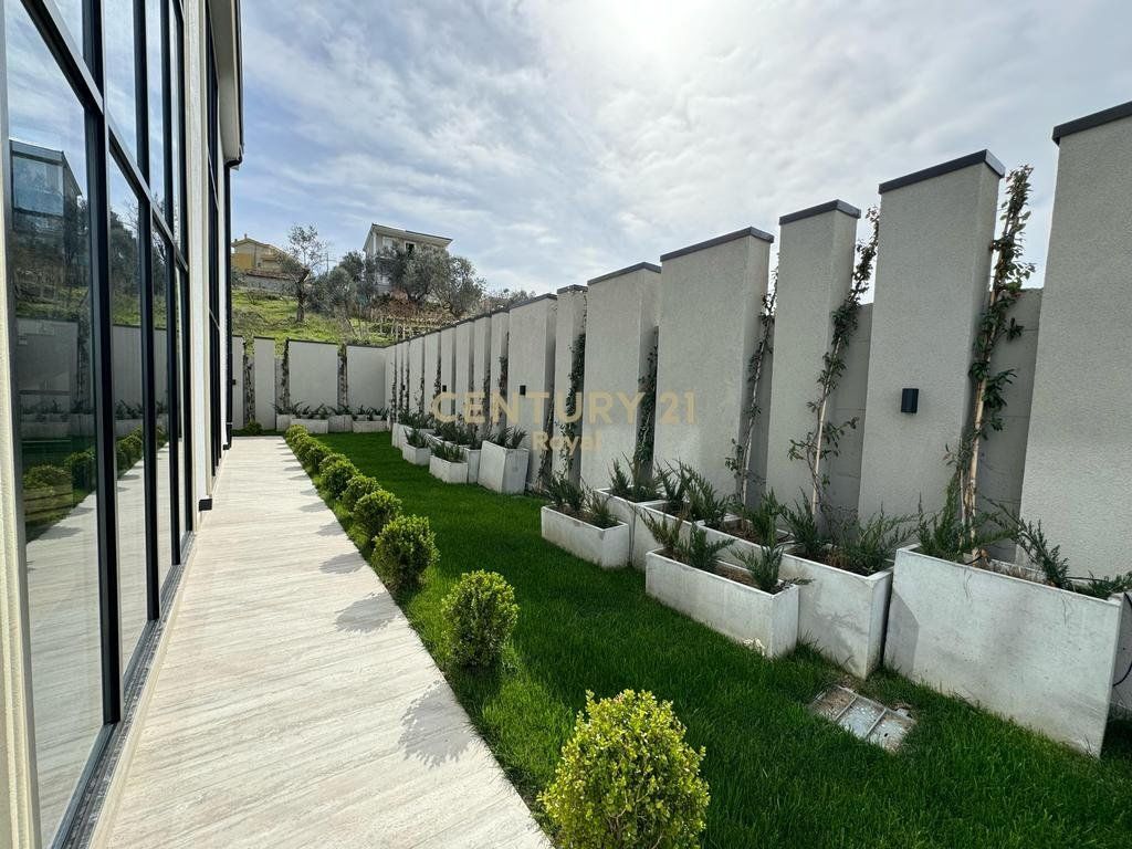 Affittasi villa moderna vicino a Rolling Hills,
