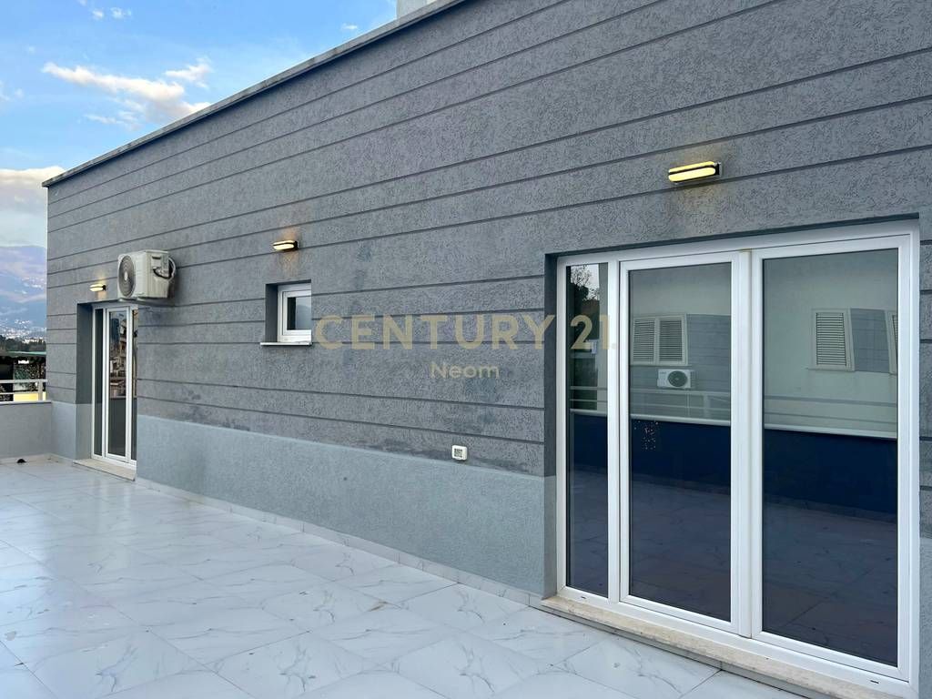 PENTHOUSE 3+1 IN AFFITTO VICINO AL GIARDINO ZOOLOGICO 1.000 € /Mese Superficie Totale 180m2