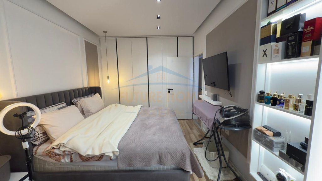 Shitet, Apartament 1+1, Unaza e Re