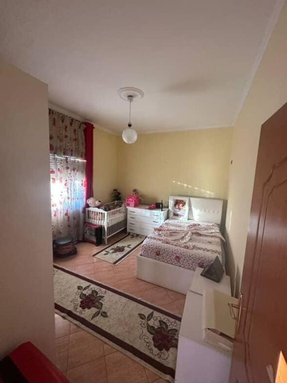 Jepet me qira apartament 2+1+2