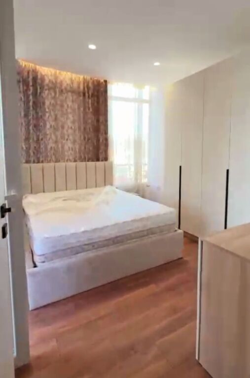 FOR RENT 🏙️ MODERN APARTMENT 1+1, ELEVATOR. AT THE BEGINNING OF SUN HILL AFTER BIG MARKET📍 TIRANA.