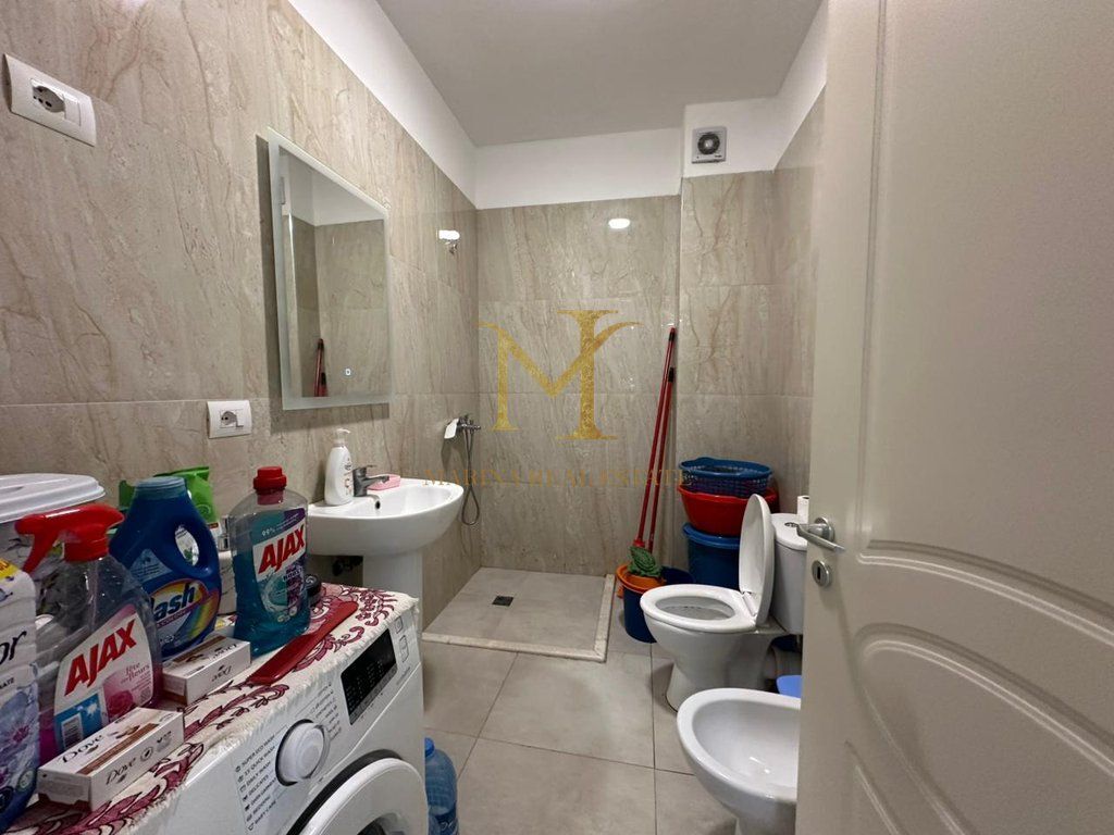 SHITET APARTAMENT 2+1 LURA 3 GJIRI LALZIT!