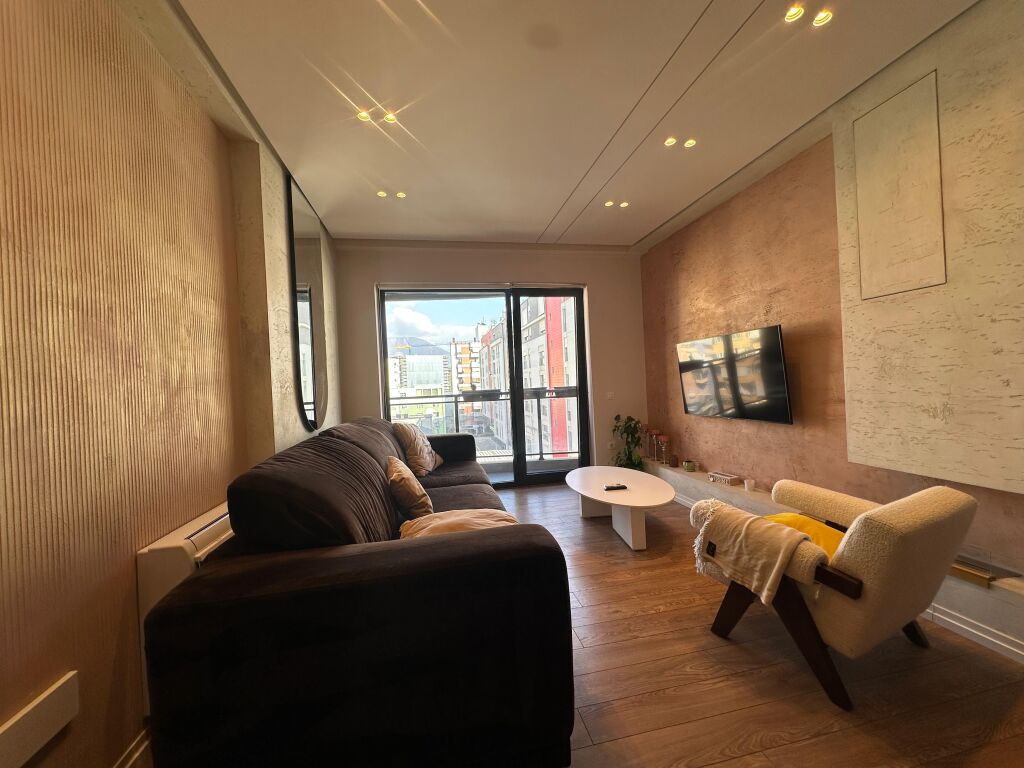 Qera 1+1+post parkimi Rruga e kosovareve.