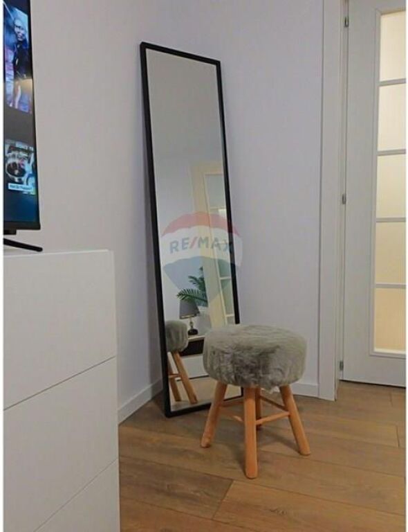 Apartament - Për Qira - Liceu Artistik, Tiranë