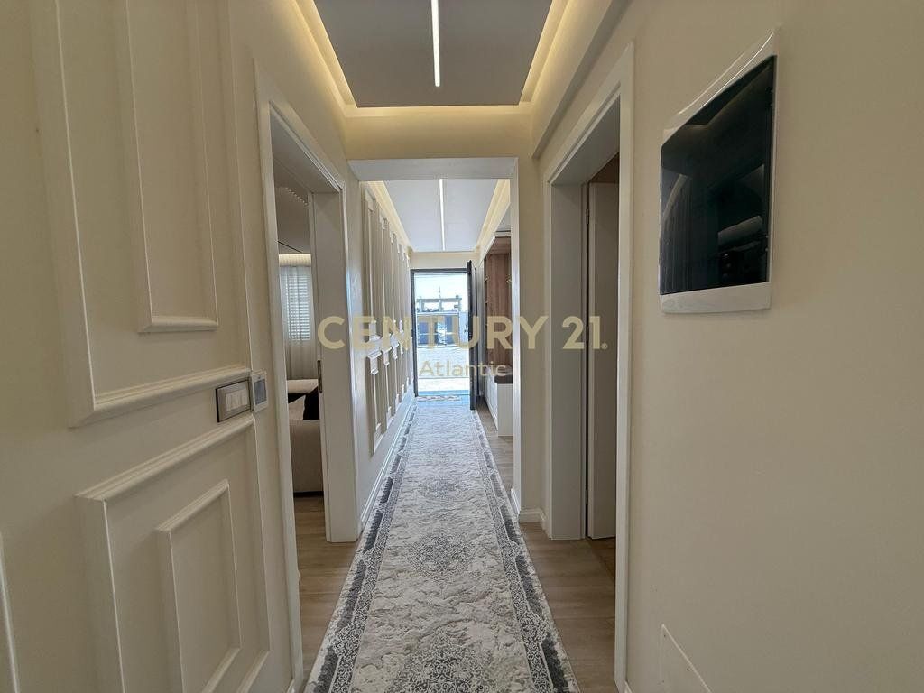 JEPET SUPER VILE ME QERA NE ISH -KENETE DURRES!