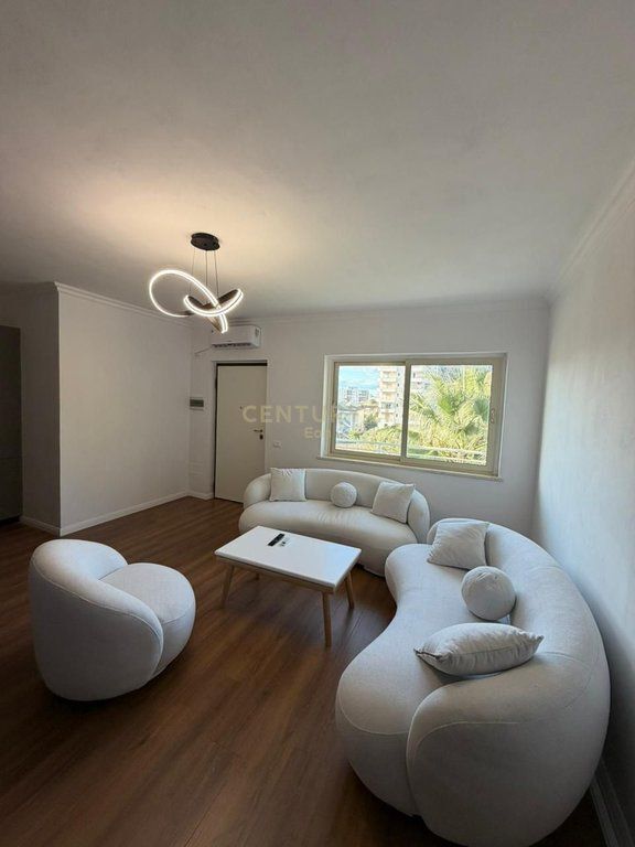 SHITET APARTAMENT 2+1 DHE VERANDE NE SHKEMBIN E KAVAJES, DURRES !