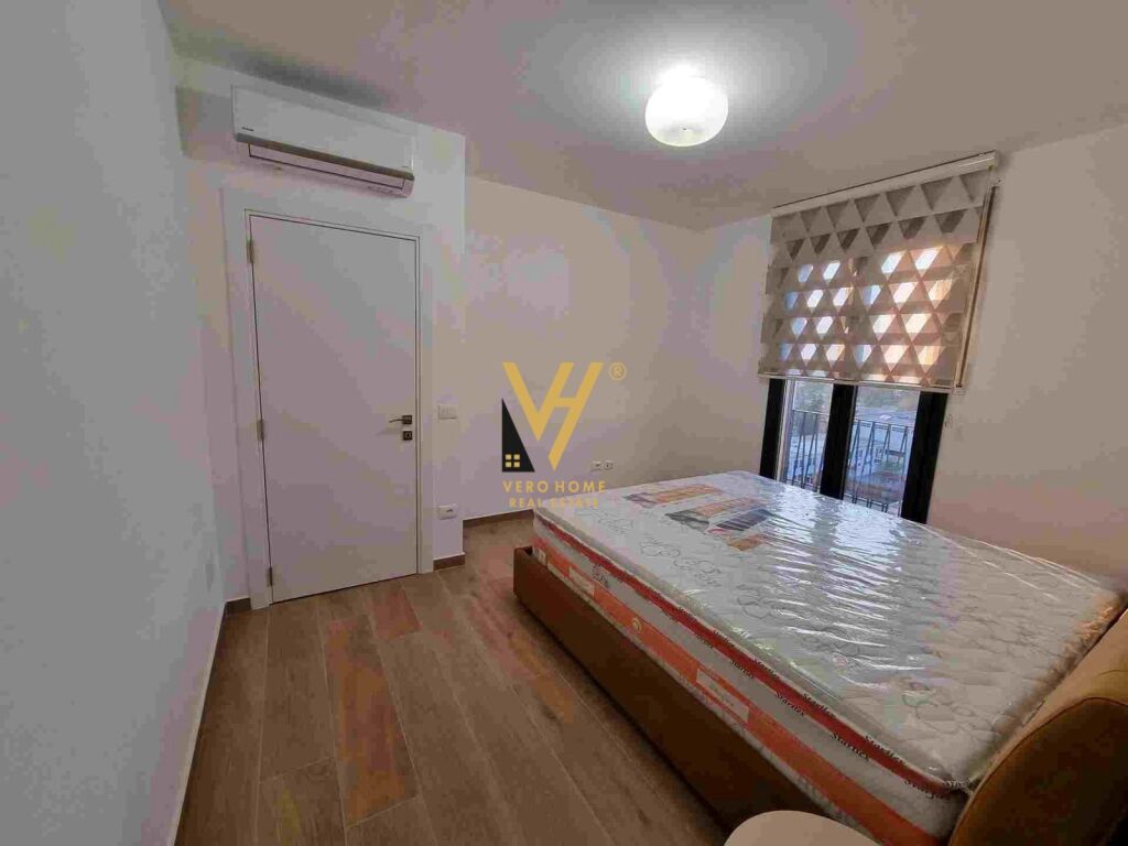 SHITET APARTAMENT 2+1+BLK TE KOM.ZIRKON, QSUT 220.000 EURO