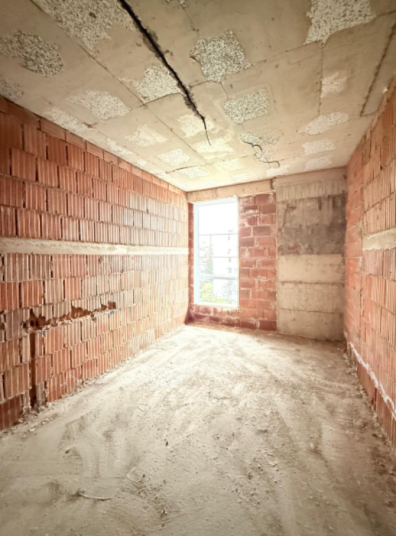 🏡 Shitet Apartament 2+1 – Ali Demi (tek Ish Burgu i Grave)