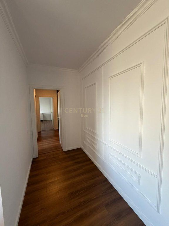 SHITET APARTAMENT 2+1 DHE VERANDE NE SHKEMBIN E KAVAJES, DURRES !