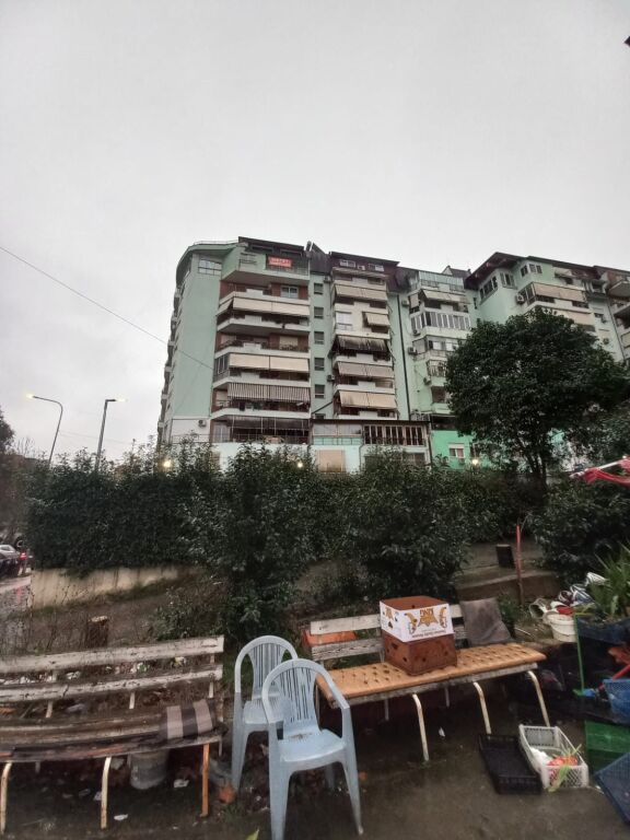 Ulet cmimi!Apartament 3+1+2, Kopshti Botanik, pa malore!!!