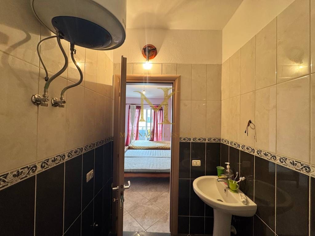 Vendesi in vendita 2+1+2 a Durazzo, zona Plazh