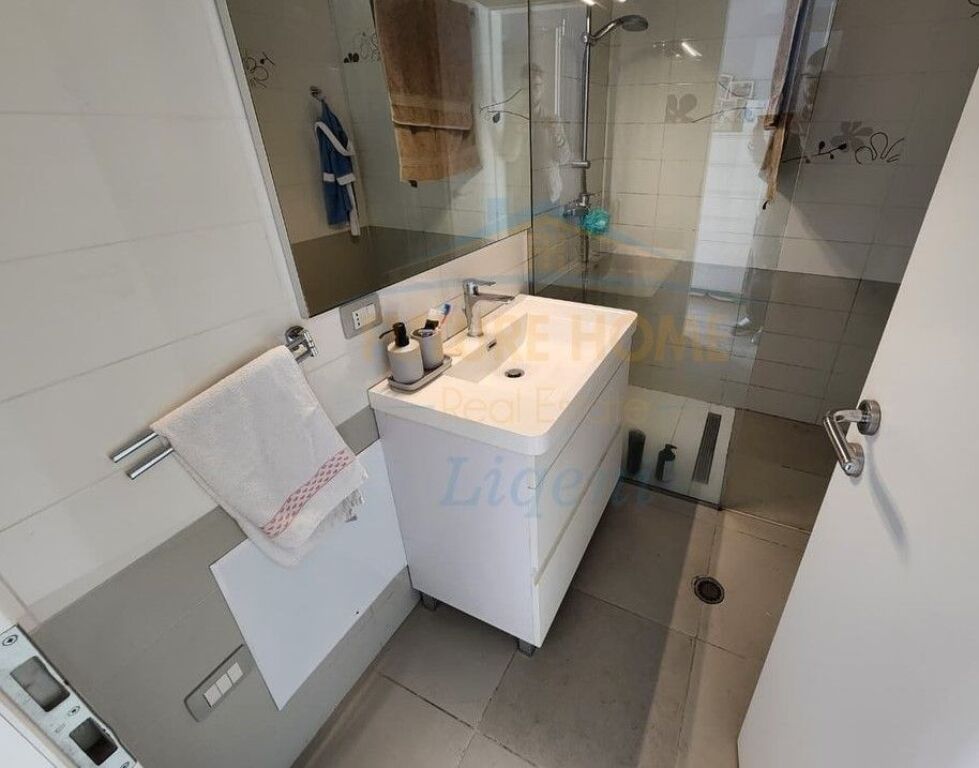 For sale, Apartment 3+1+Parking Space, Dry Lake, Tirana.