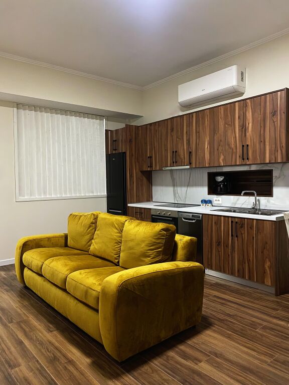 APARTAMENT 2+1 + PARKIM ME QERA TEK KOPSHTI ZOOLOGJIK