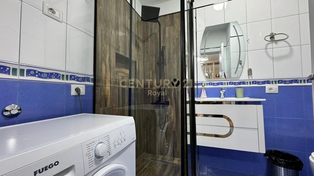 Apartament 2+1 për qira pranë Gjimnazit Petro Nini Luarasi, Tiranë - 81m²