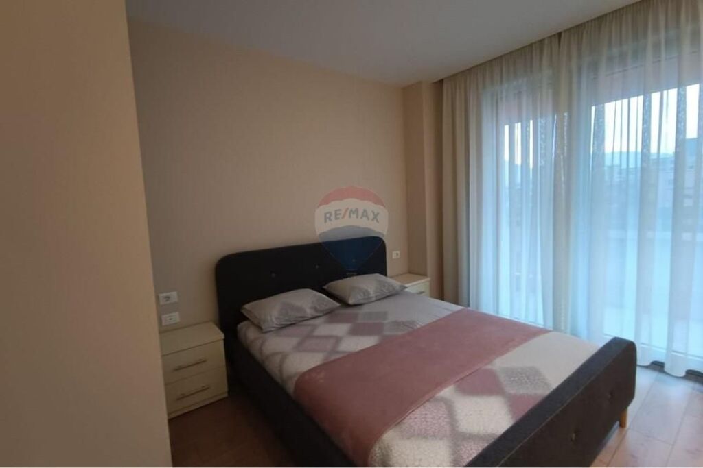 Apartment - For Rent - Zogu I Zi, Tirana