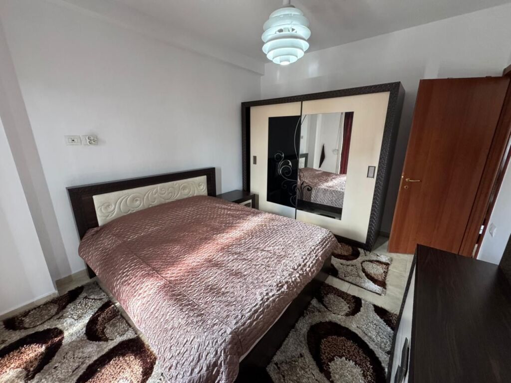 Apartament 2+1 me qera prane Zojes se Keshillit te Mire
