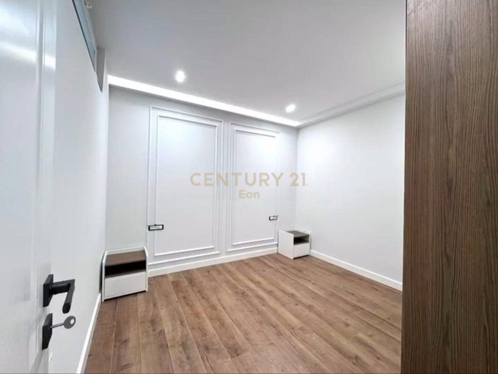 Apartament 3+1+2 Për Shitje në Ish-URT, Durrës - 180,000€ !