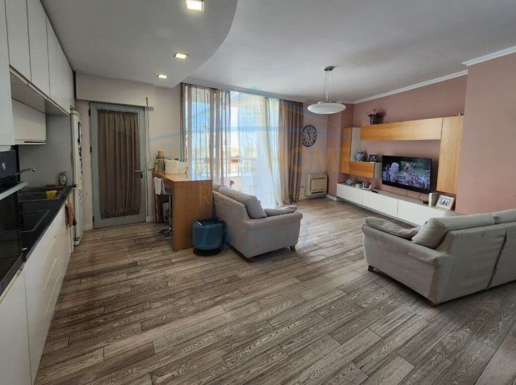 For sale, Apartment 3+1+Parking Space, Dry Lake, Tirana.