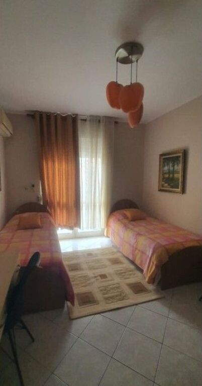 Apartament 2+1+2 Me Qira në Brryl, Tiranë