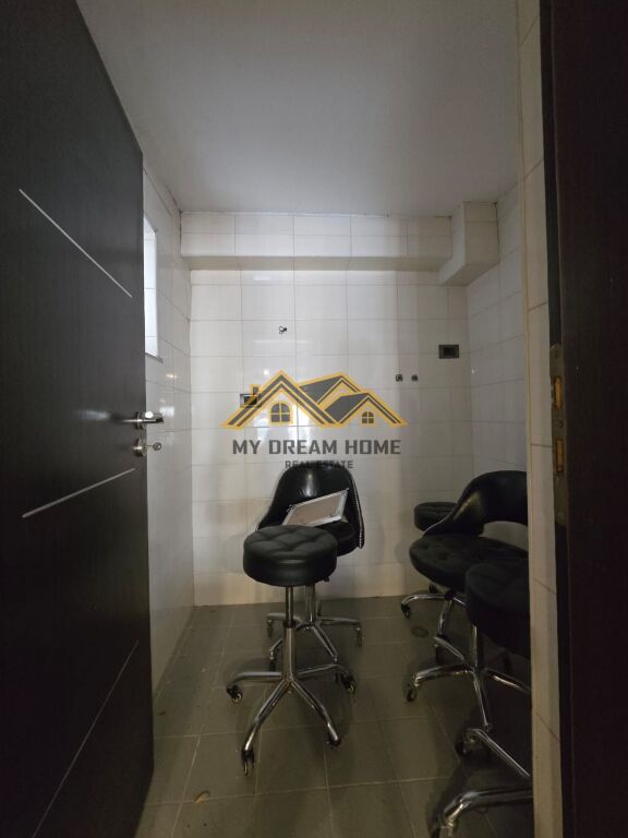 COMMERCIAL UNIT FOR RENT AT UKD DURRES!
