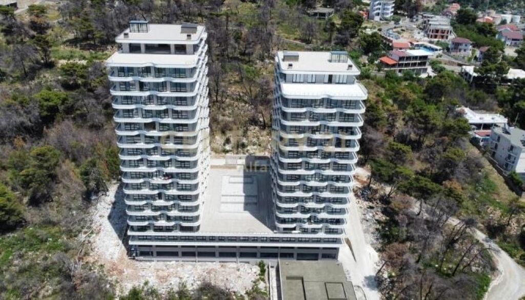 Penthouse unik për shitje – pamje deti dhe stil jetese ekskluziv