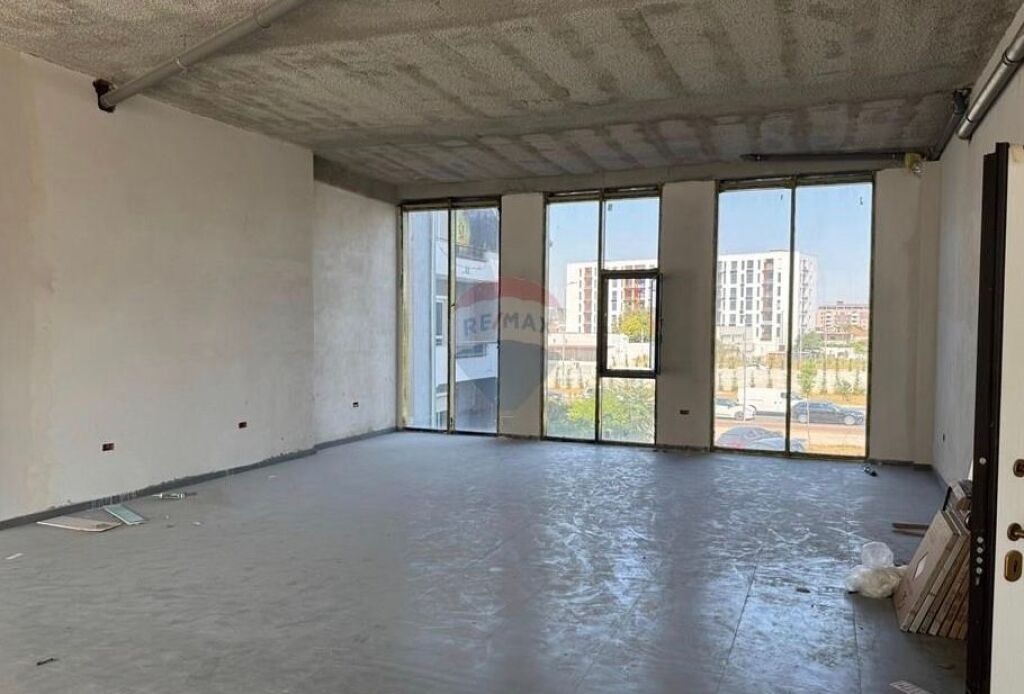 AMBIENT BIZNESI PER QIRA TE RRUGA DRITAN HOXHA ID: 530261046-491