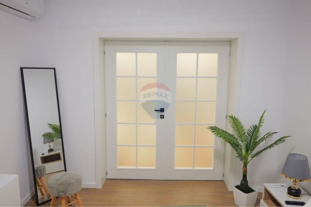 Apartament - Për Qira - Liceu Artistik, Tiranë