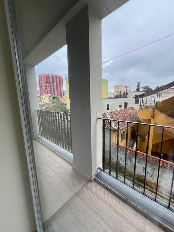 VIA RIZA CEROVA, VENDIAMO APPARTAMENTO 1+1+POSTO AUTO