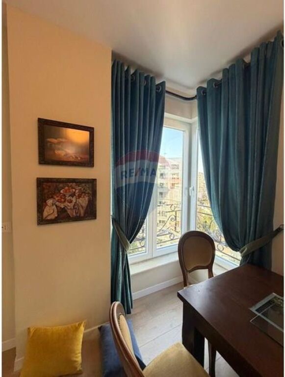 Apartment 1+1 for rent at Elbasan Street. 1+1 for rent near Lion Park.