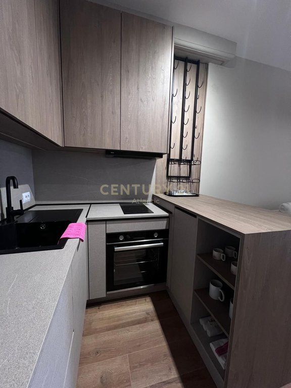 Appartamento 1+1 In Affitto sulla Spiaggia, Durrës