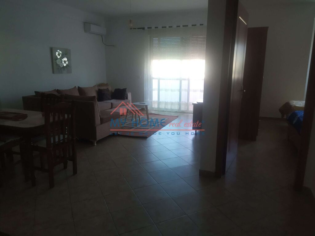 Apartament 1+1 me qira Rruga Riza Cerova Tirane