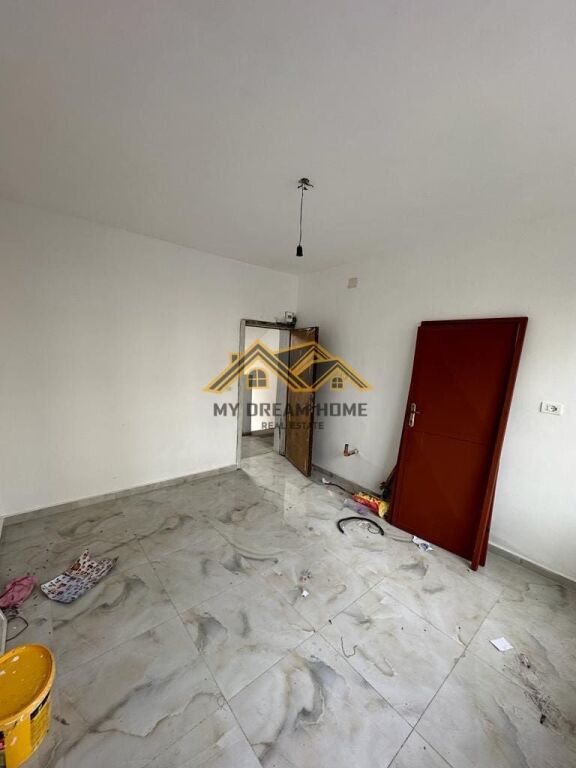 SHITET GARSONIERE TEK PRANVERA