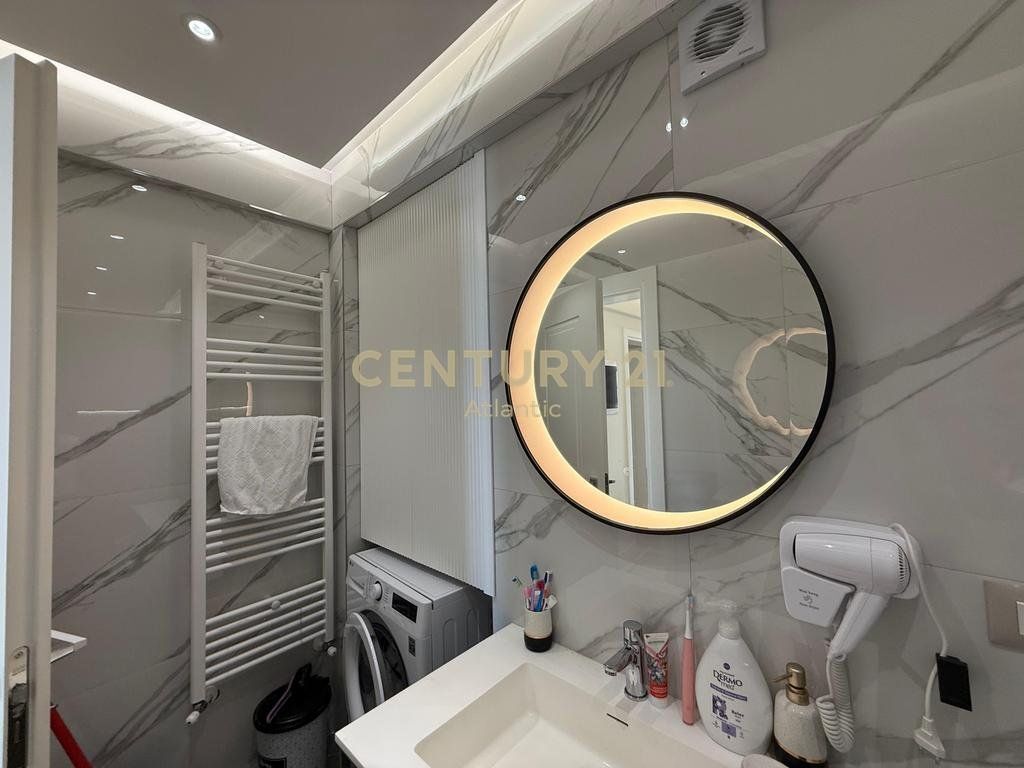 JEPET SUPER VILE ME QERA NE ISH -KENETE DURRES!