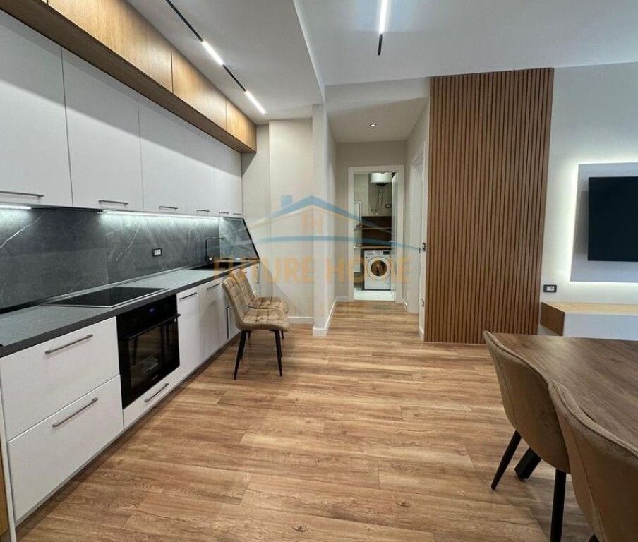 Qira,Apartament 1+1+ Parking,Delijorgji !